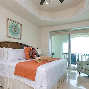 The Landmark Of 5*, Cozumel México